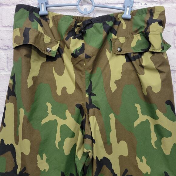Rain Stuff Raven Industries Gore-Tex Camo Pants Size L Retro Outdoor Hunting - Picture 2 of 9